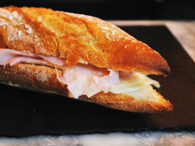 Sandwich-uri ambalate