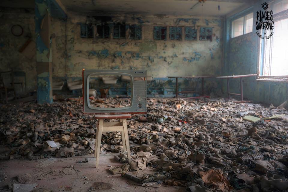 Incapere plina de masti de gaze pentru copii