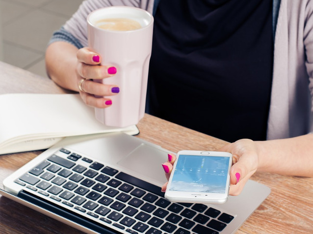 Iti verifici constant mailul