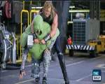Lupta din Hulk si Thor, din filmul "The Avengers"