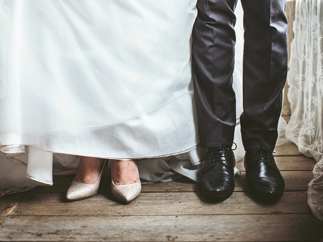 Furatul pantofilor mirelui