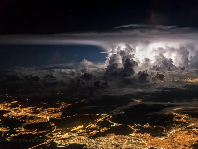 Furtuna peste Panama