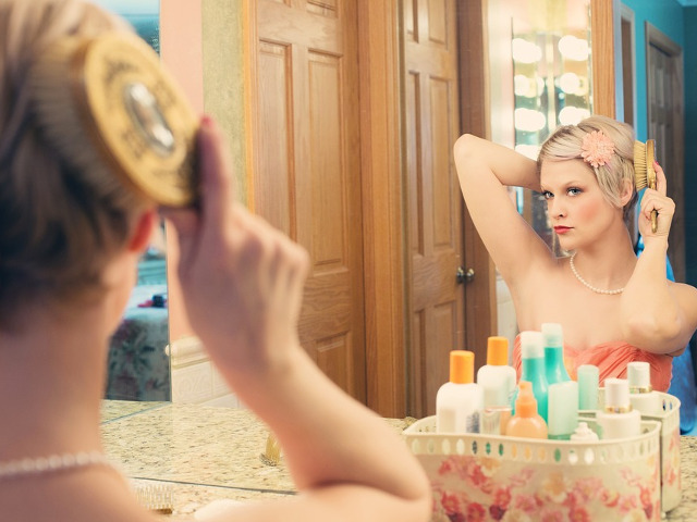 Incearca diverse tipuri de makeup, inainte de a merge la un eveniment important