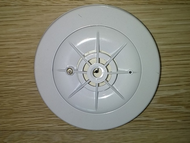 Detector de fum reglabil