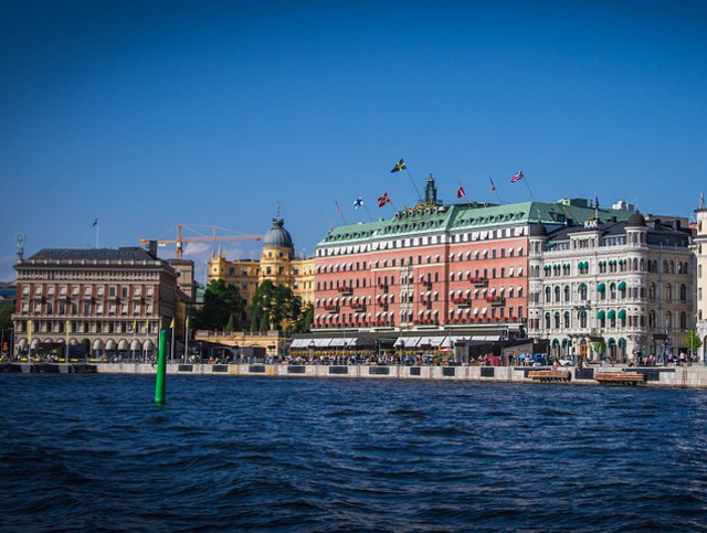 Nu lua decizii doar pe baza numarului de stele