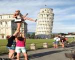Imagini creative cu Turnul din Pisa