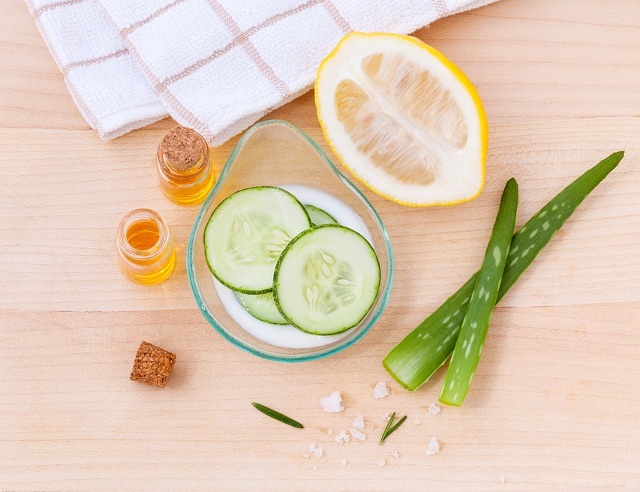 Felii reci de castrevete pe fata