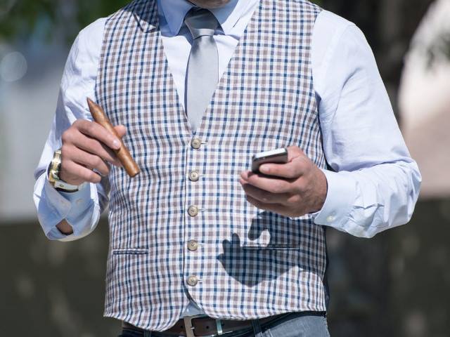 Nu fuma in prezenta Familiei Regale