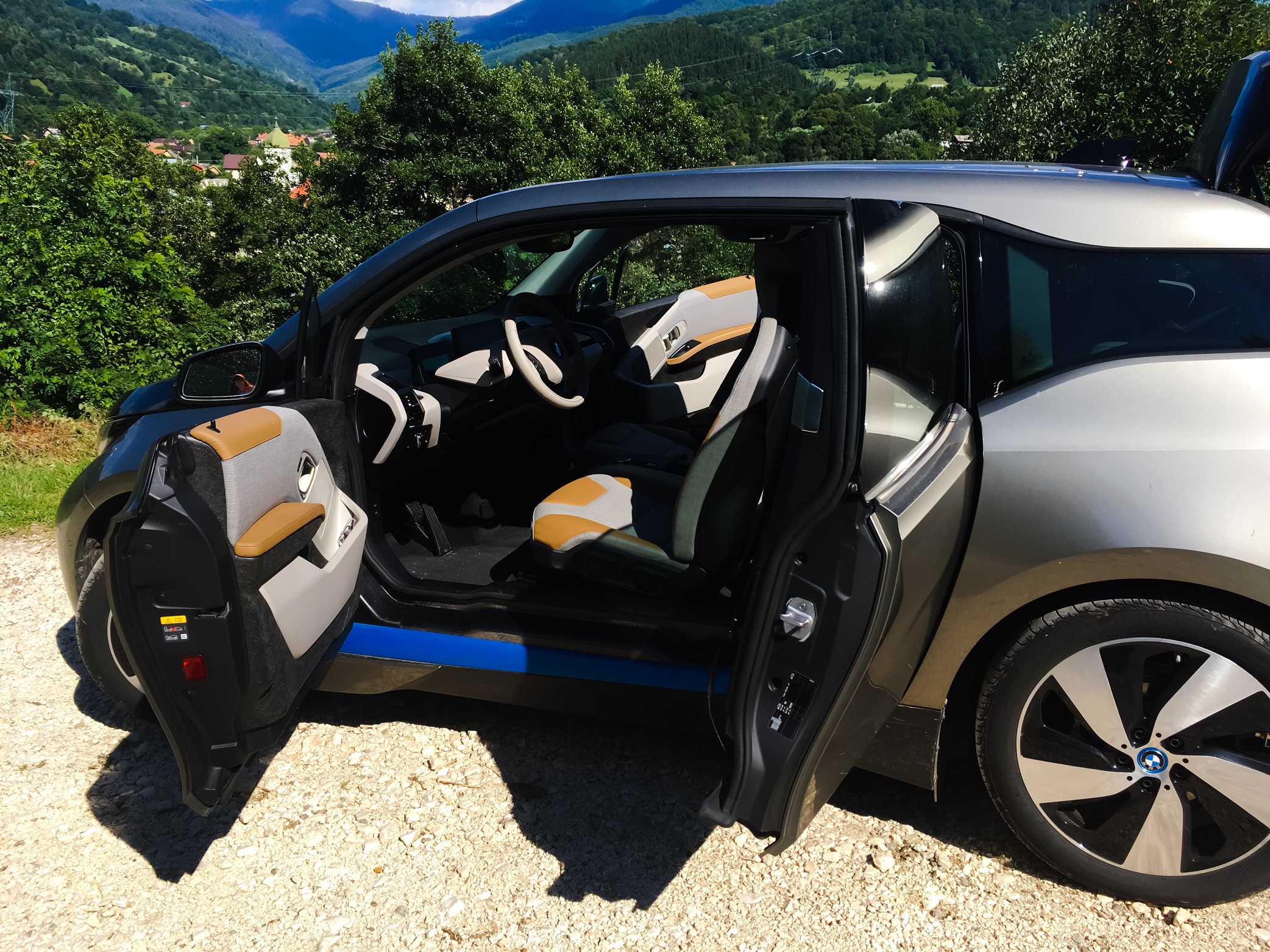 BMW i3 ne aduce viitorul in prezent