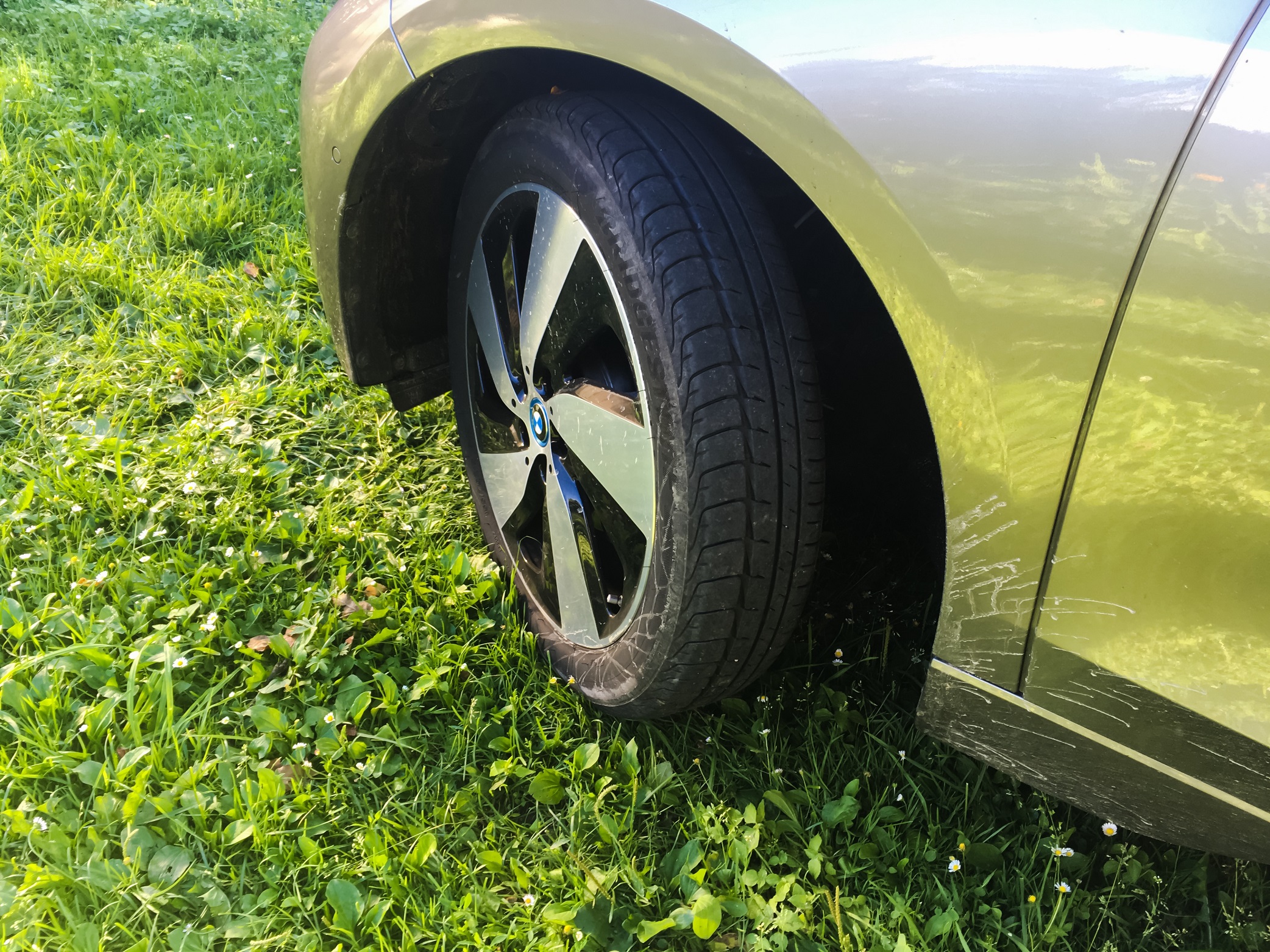 BMW i3 ne aduce viitorul in prezent