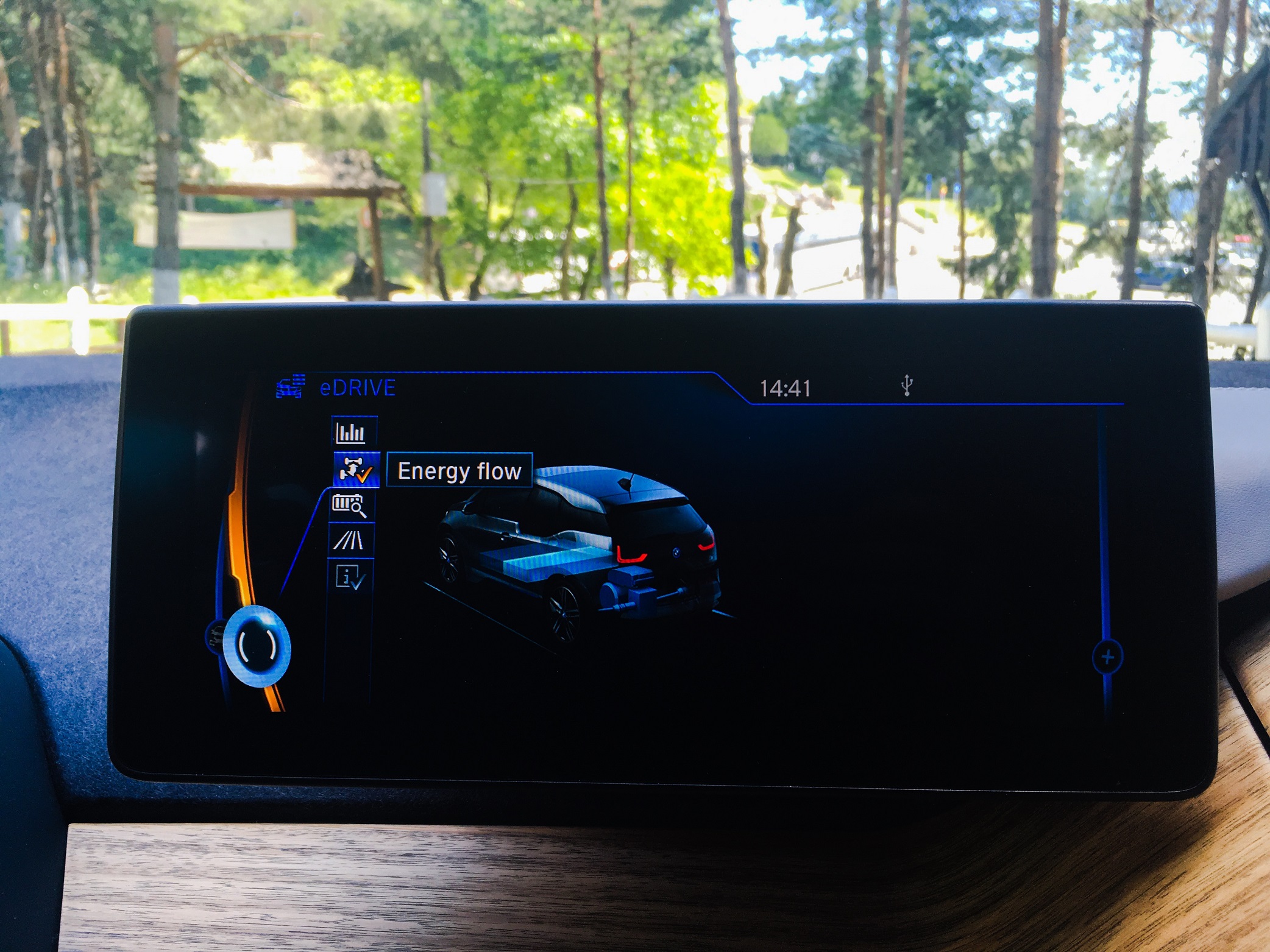 BMW i3 ne aduce viitorul in prezent