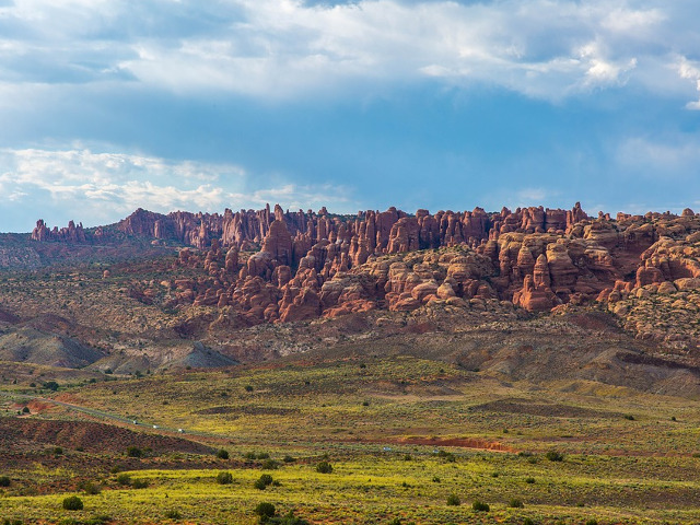 Peste 2.000 de arcade se regasesc in parcul a carui suprafata este de 310,3 km²