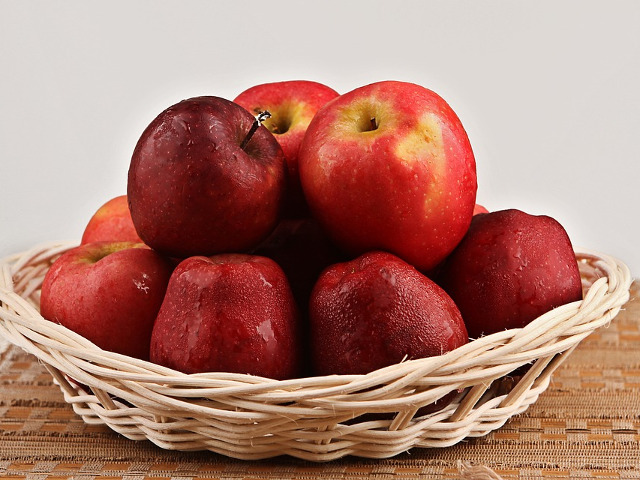 Merele iti ofera mai multa energie, dimineata, decat cafeaua