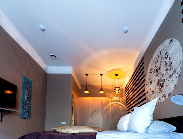 Monteaza un televizor cu ecran plan