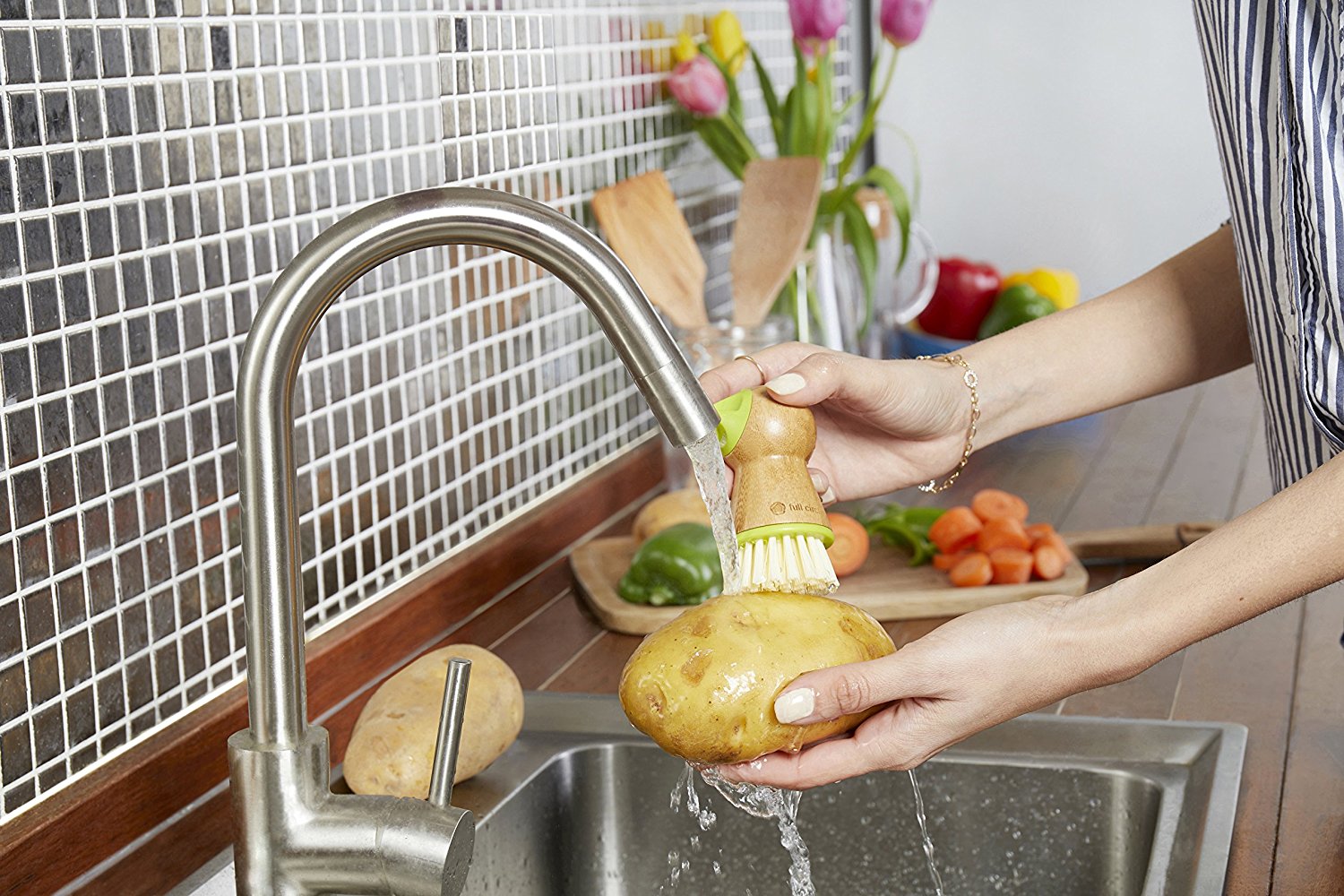 Perie pentru spalat si curatat cartofi