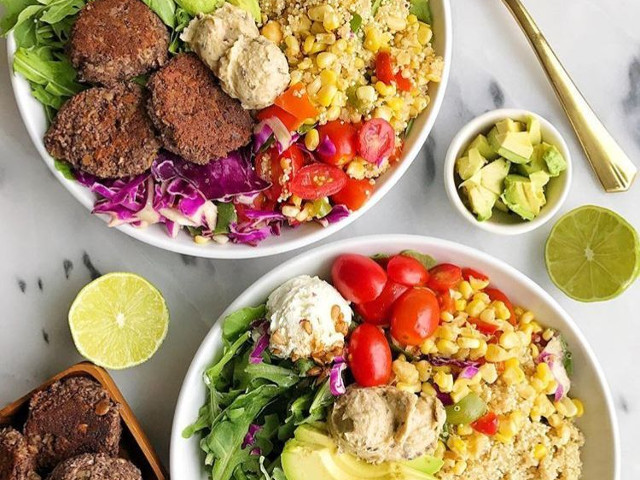 Mealpreponfleek - Sugestii pentru pachetul pe care il luam la scoala/ birou