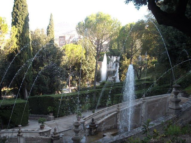 Peste 500 de fantani si cascade infrumuseteaza acest loc