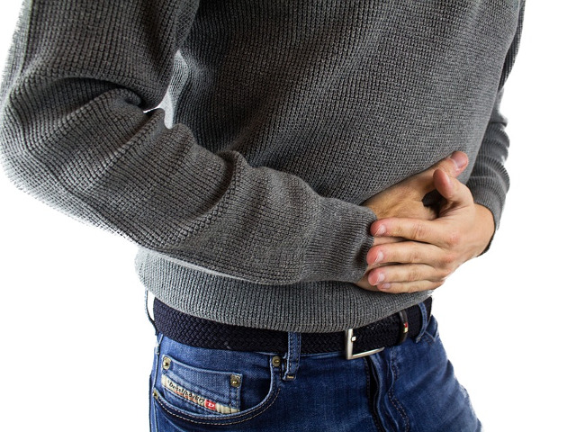 Acidul din stomac are capacitatea de a dizolva o lama