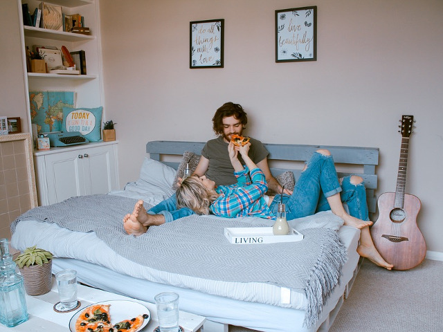 Nu dormiti in paturi separate