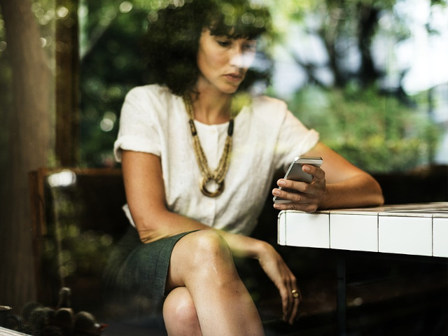 Se descarca foarte repede chiar daca nu este solicitat foarte mult