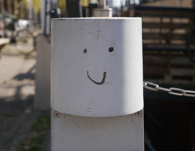 Semne apar peste tot pe unde mergi