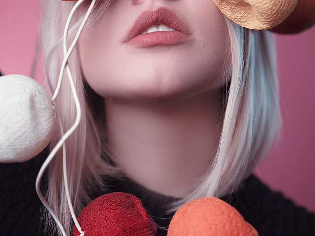 Amesteca mai multe culori pentru a obtine umbre atragatoare