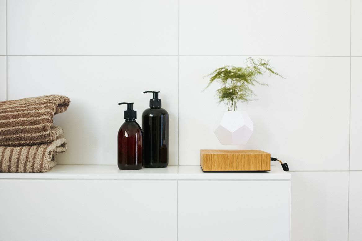 "Mai mult inseamna mai putin" - deviza minimalistului.