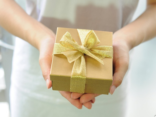 Ofera cadouri scumpe