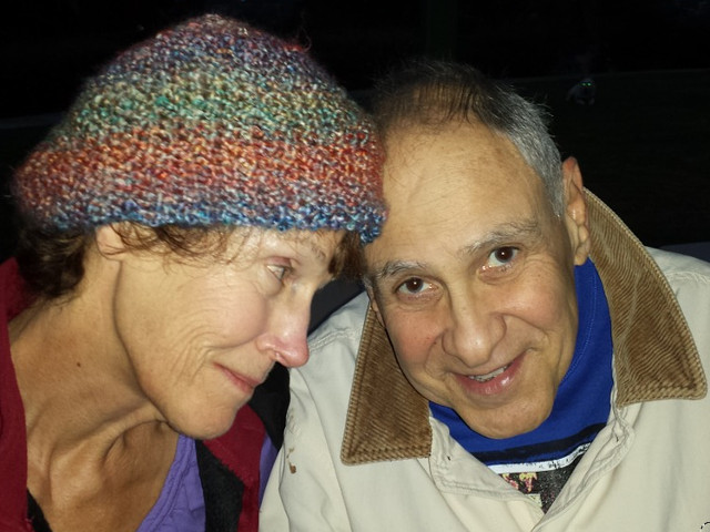 Si au trait fericiti pana la adanci batraneti