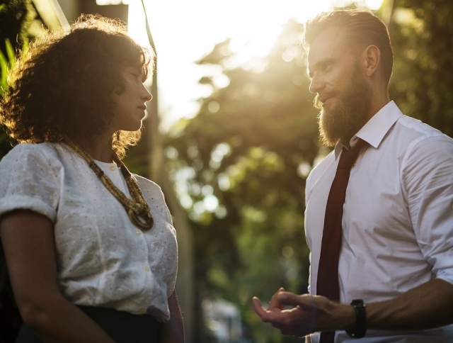 Sa raspunda cu un singur cuvant