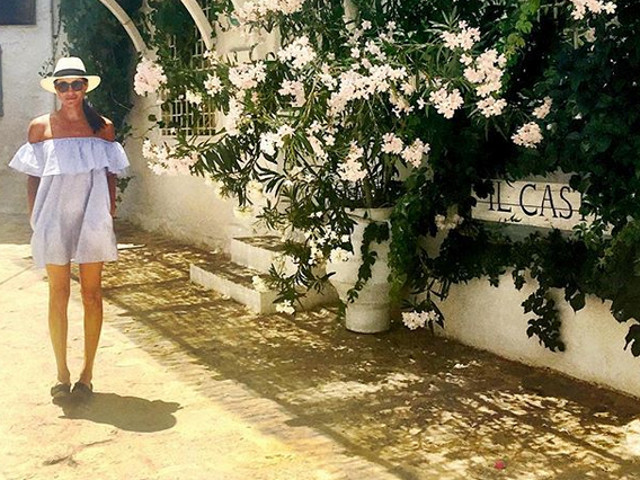 Va fi nevoita sa adopte un stil vestimentar impus de eticheta