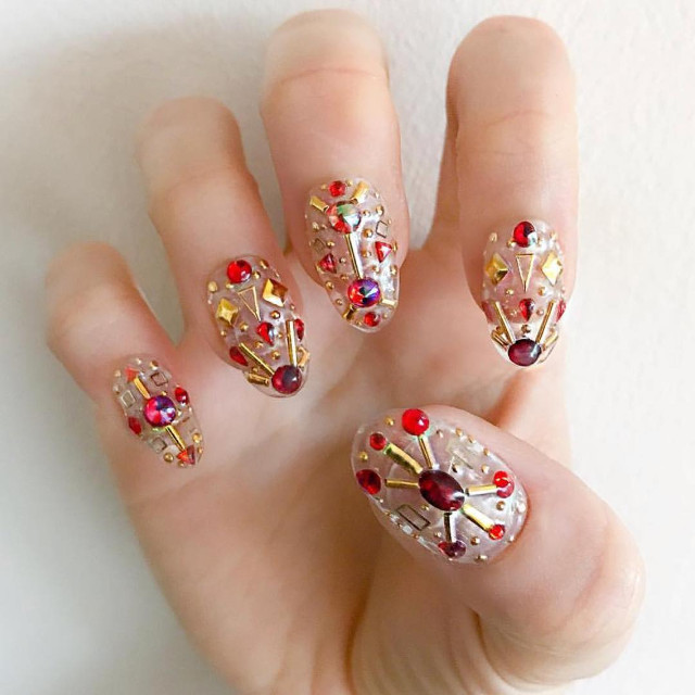 10 idei pentru manichiura de Craciun