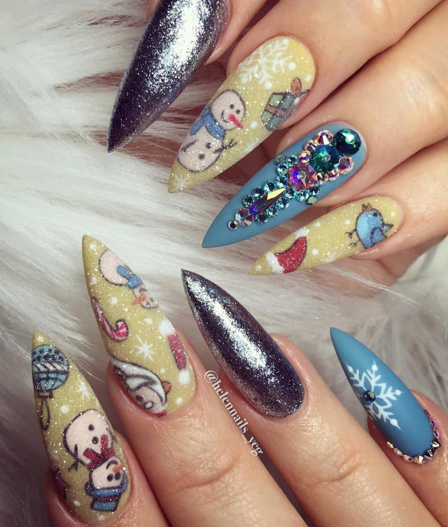 10 idei pentru manichiura de Craciun