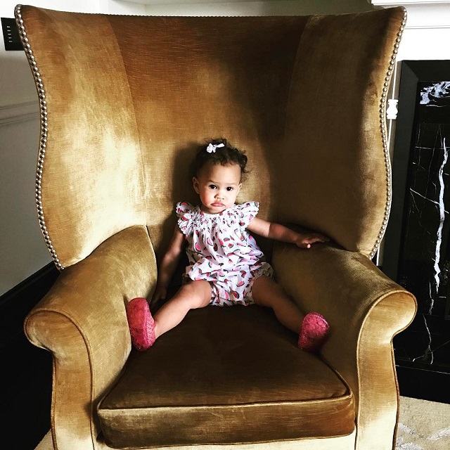 Cat de dragalasa este fetita lui John Legend