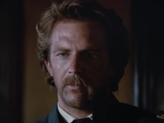 "Dances with Wolves" / "Cel care dansează cu lupii" (1990)