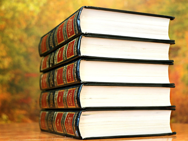 Cumparau enciclopedii