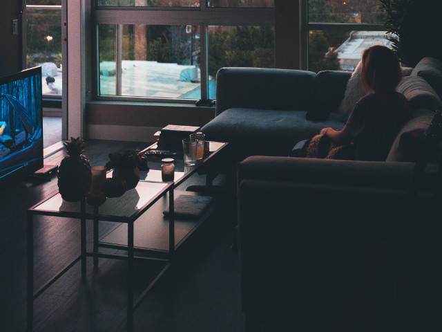 Asteptau sa vada la televizor serialele sau emisiunile preferate