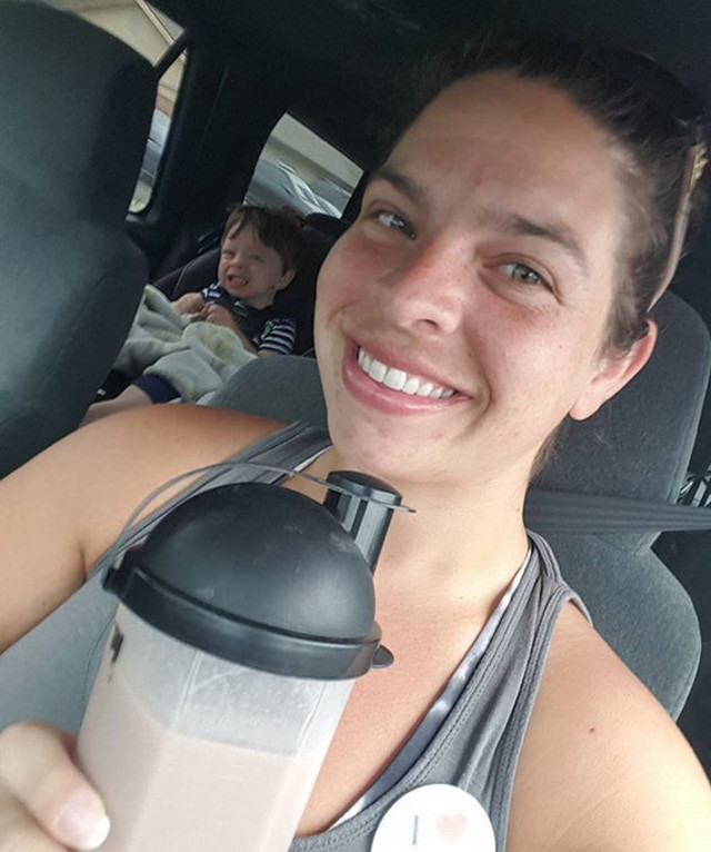 10+ copii care au reusit sa "strice" pozele adultilor, iar rezultatul nu e rau deloc