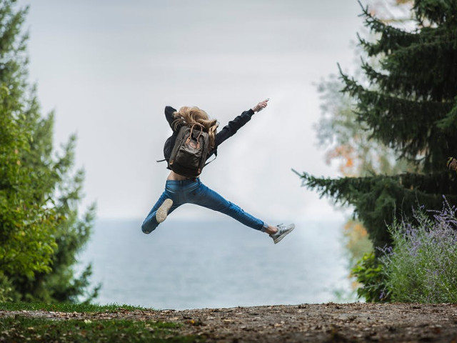 Daca faci lucruri care te sperie, te vei simti mai fericit