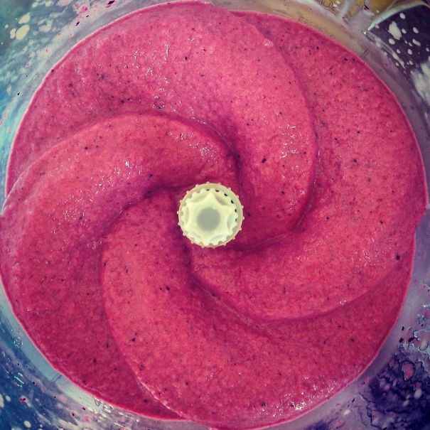 Smoothie in blender