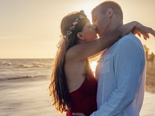 Nu exista nicio provocare suficient de puternica pentru a distruge o casatorie, cat timp ambii parteneri sunt dispusi sa renunta la lupta impotriva celuilalt si sa inceapa sa lupte pentru relatie - Dave Willis