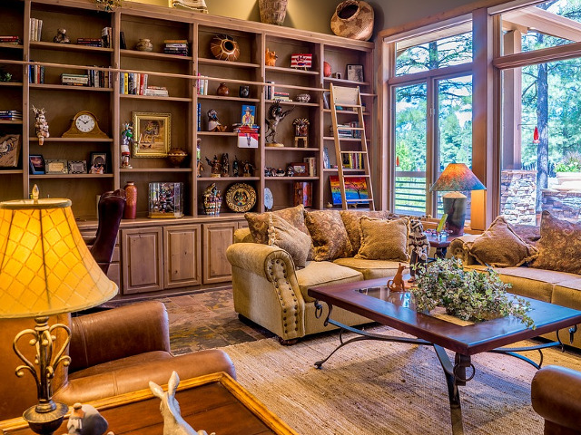 Obiecte stricate sau pe care nu le folosesti