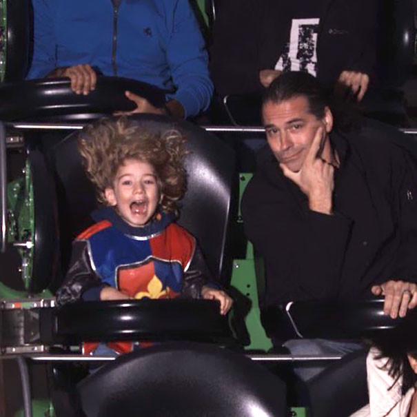 De la panica la extaz. Top 10 cele mai amuzate poze facute in roller coaster