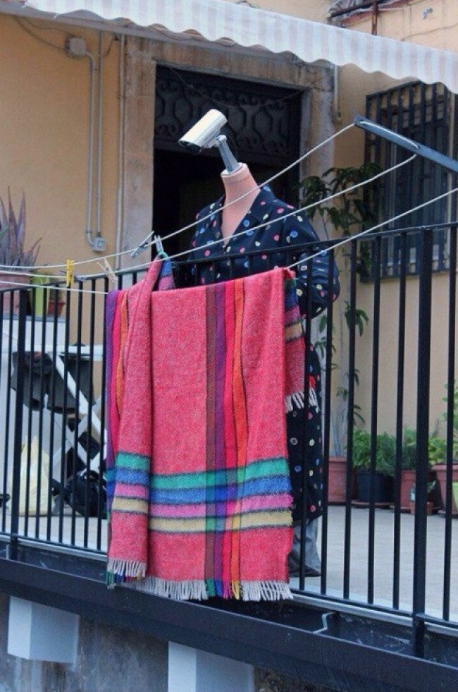 Pentru a tine hotii la distanta