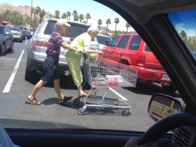 De sa nu fii copilaros si la batranete?