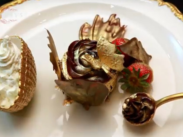 Briosa Golden Phoenix - 1.000 de dolari