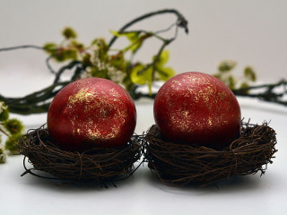 Cand se vopsesc ouale