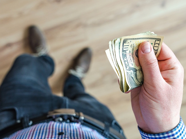 Un prieten solicita un imprumut