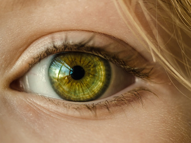 Pleoapa superioara lasata