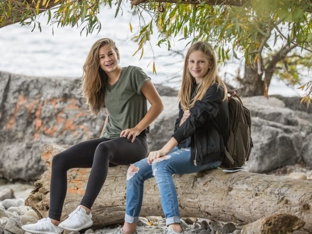 "Daca ai fi si tu ca fratele/sora ta..."